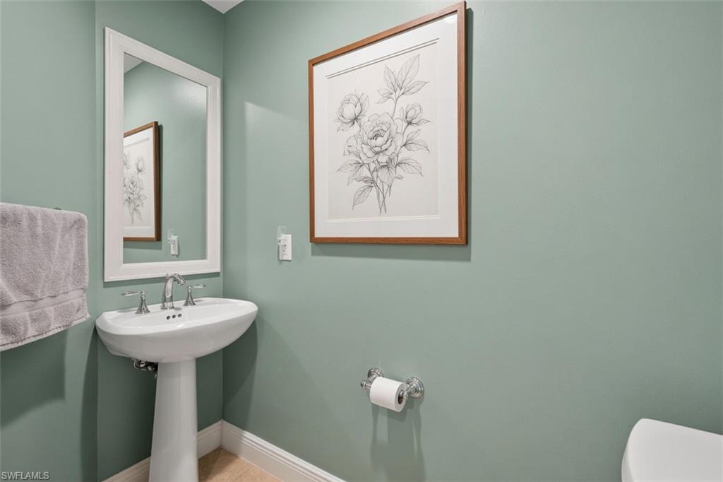 6081 Silver King Blvd 202 Property Photo 26