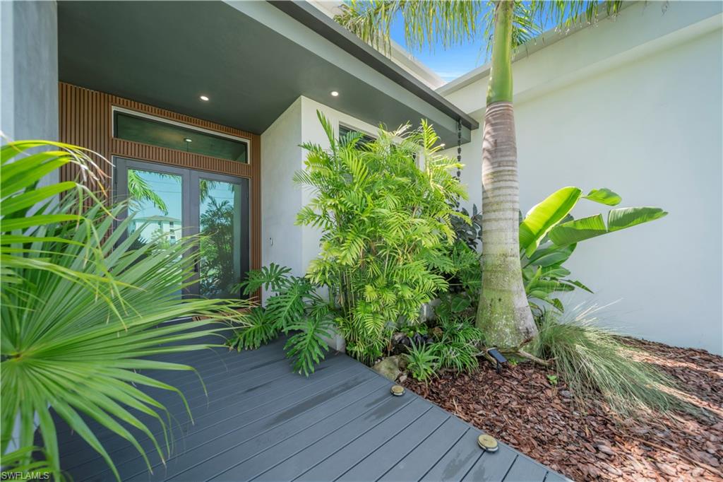3801 Sw 17th Pl Property Photo 3