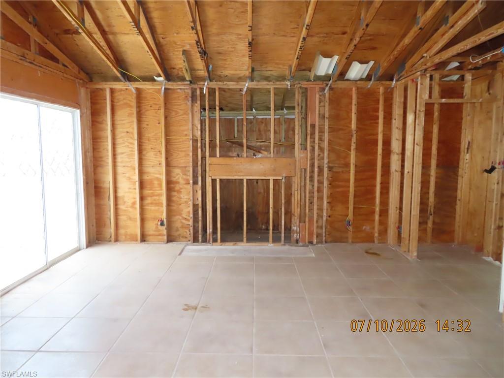 6012 Timberwood Cir 212 Property Photo 3