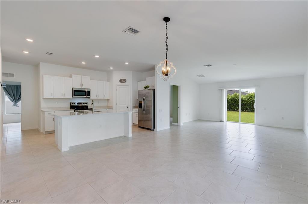 4057 San Clemente Ct Property Photo 3