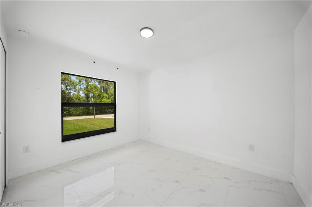 668 Chemstrand St E Property Photo 9