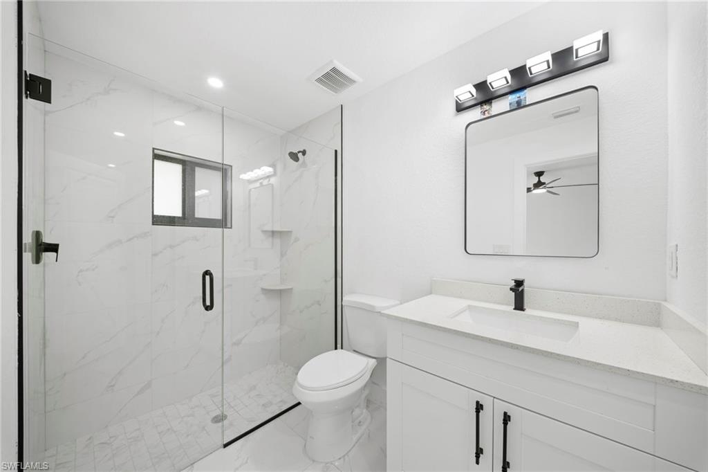 668 Chemstrand St E Property Photo 16