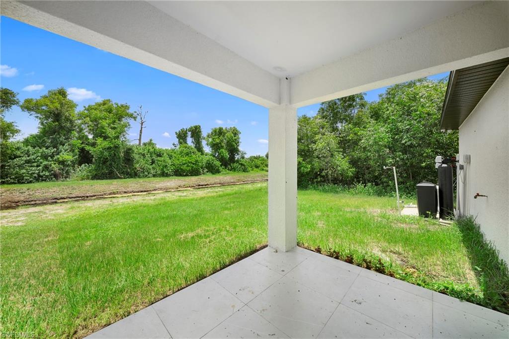 668 Chemstrand St E Property Photo 18