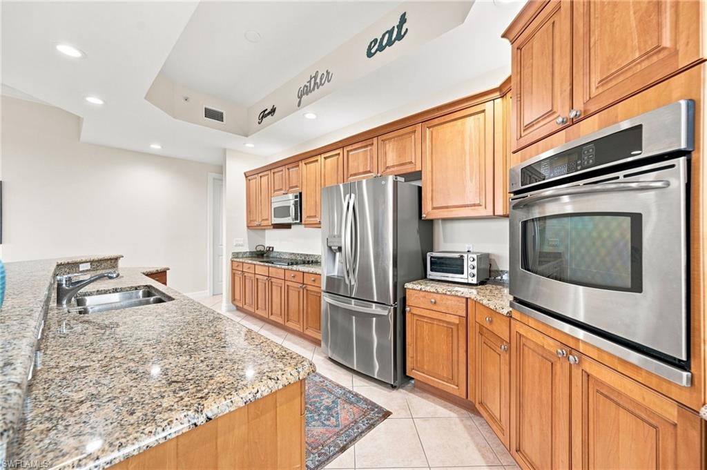 14300 Riva Del Lago Dr 2001 Property Photo 6