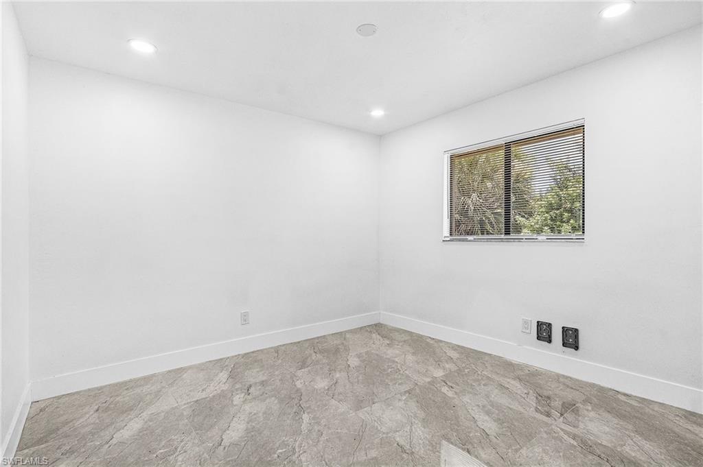 720 Chavers St E Property Photo 15