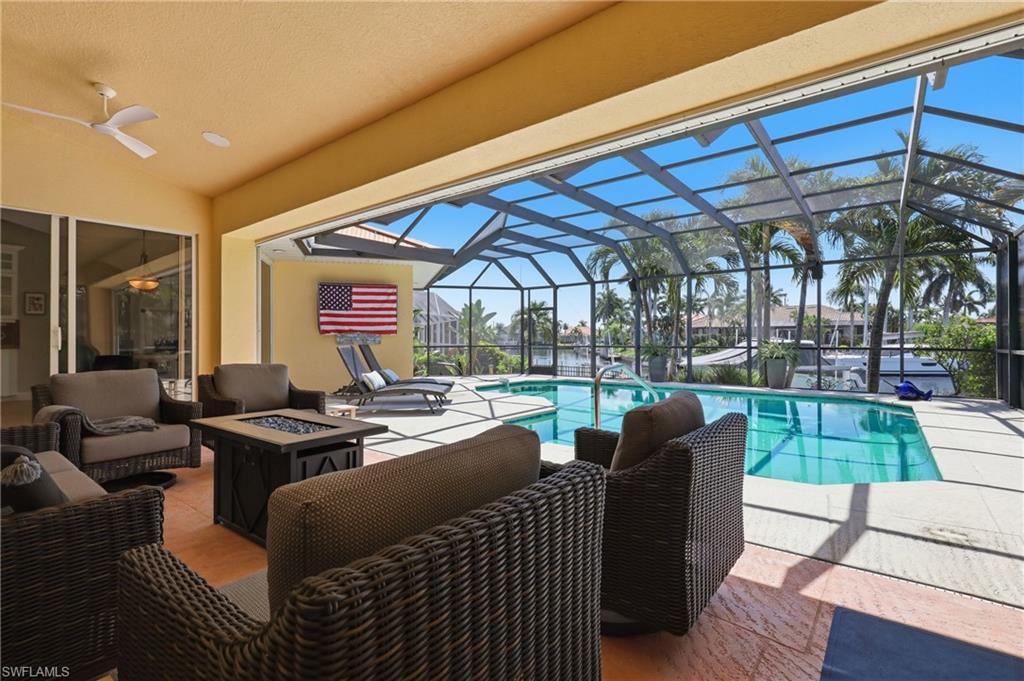 1233 Sea Breeze Ct Property Photo 4