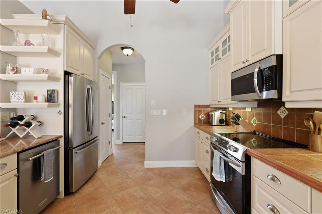 1233 Sea Breeze Ct Property Photo 14