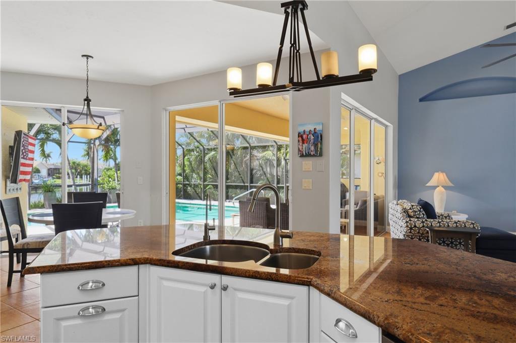1233 Sea Breeze Ct Property Photo 15