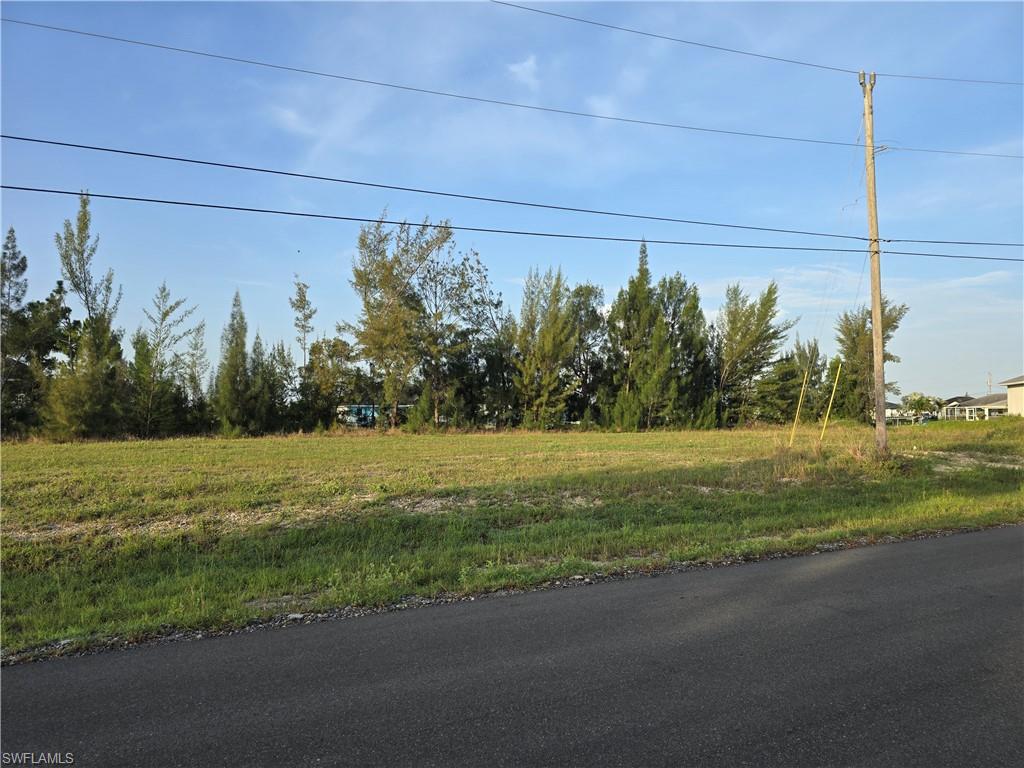 2124 Ne 35th Ln Property Photo 2