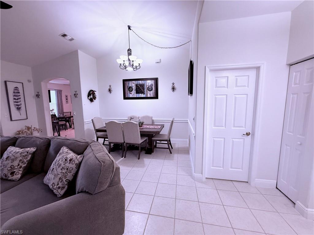 265 Justene Cir W Property Photo 5