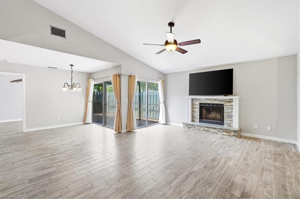 6238 Timberwood Cir 109 Property Photo 5