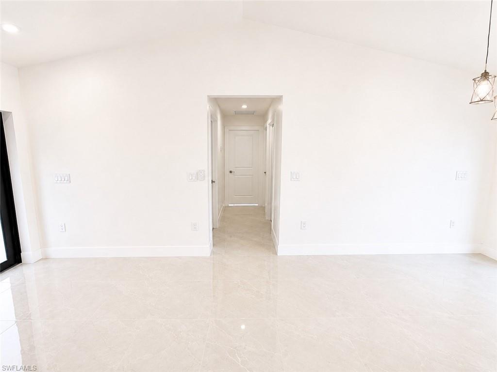 2529 Nw 19th Pl Property Photo 11