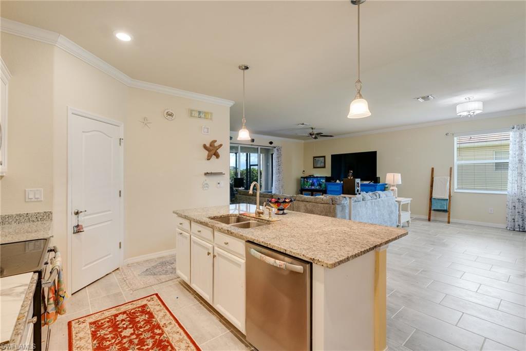 16138 Palmetto Prairie Dr Property Photo 10