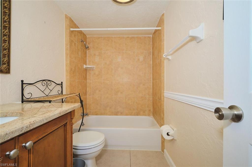 6777 Winkler Rd 142 Property Photo 17