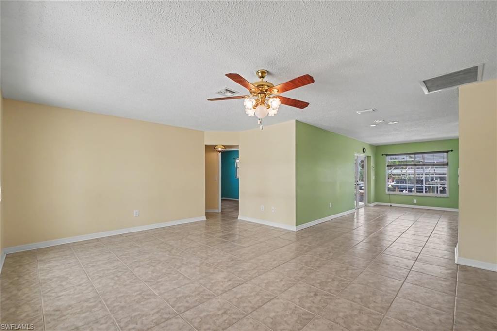 2456 Sycamore St Property Photo 5