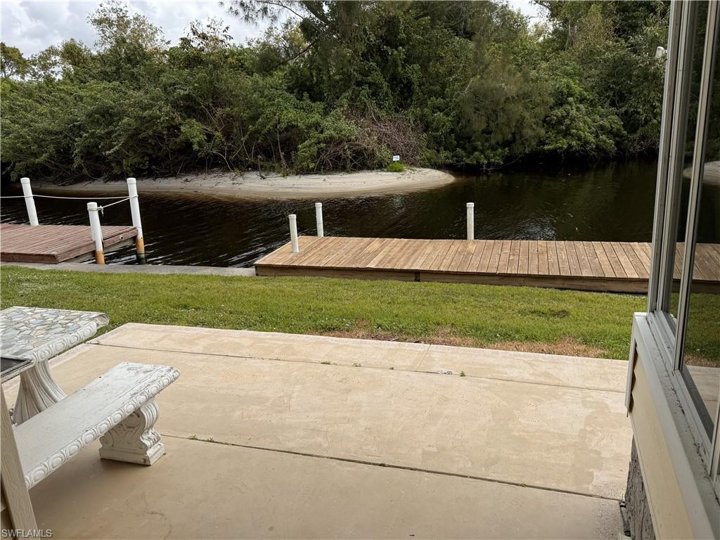350 Shoreland Dr Property Photo 14