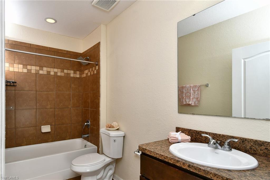 1913 Sw 26th Ter Property Photo 24