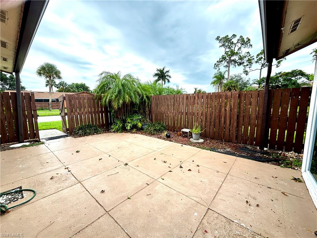 5660 Foxlake Dr Property Photo 14