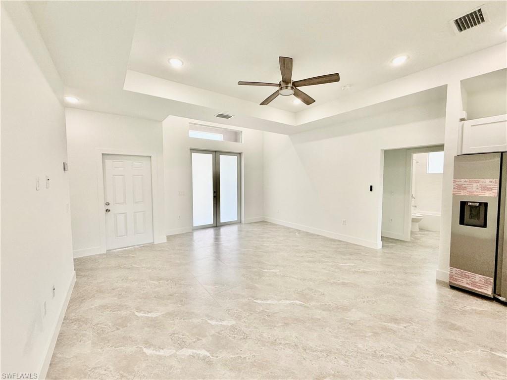 193 Castle Ave Property Photo 11