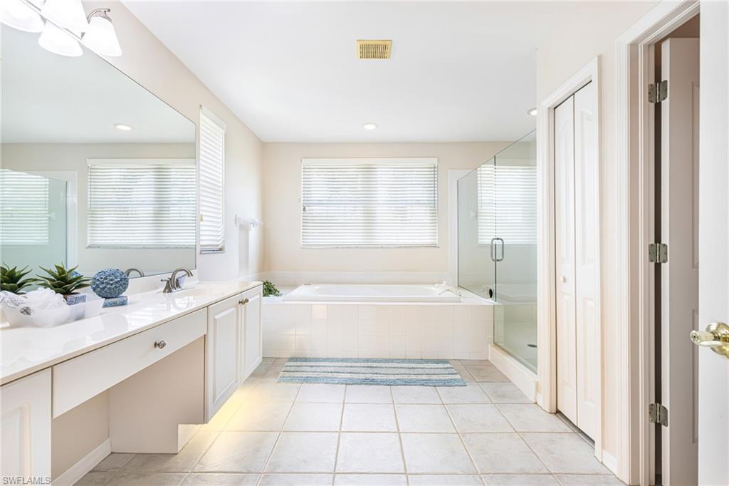 11117 Lakeland Cir Property Photo 12