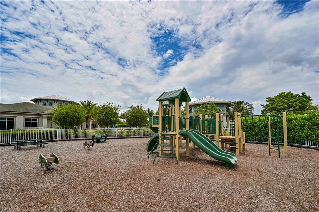 3899 Eldon St Property Photo 21