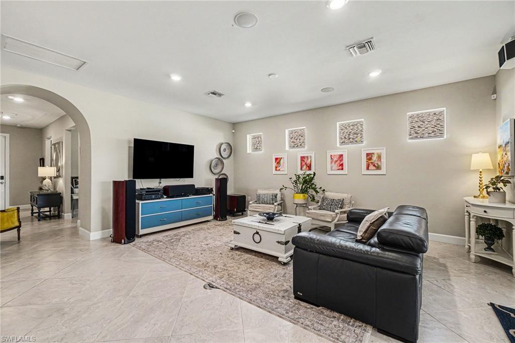 42999 Wiregrass Ln Property Photo 4
