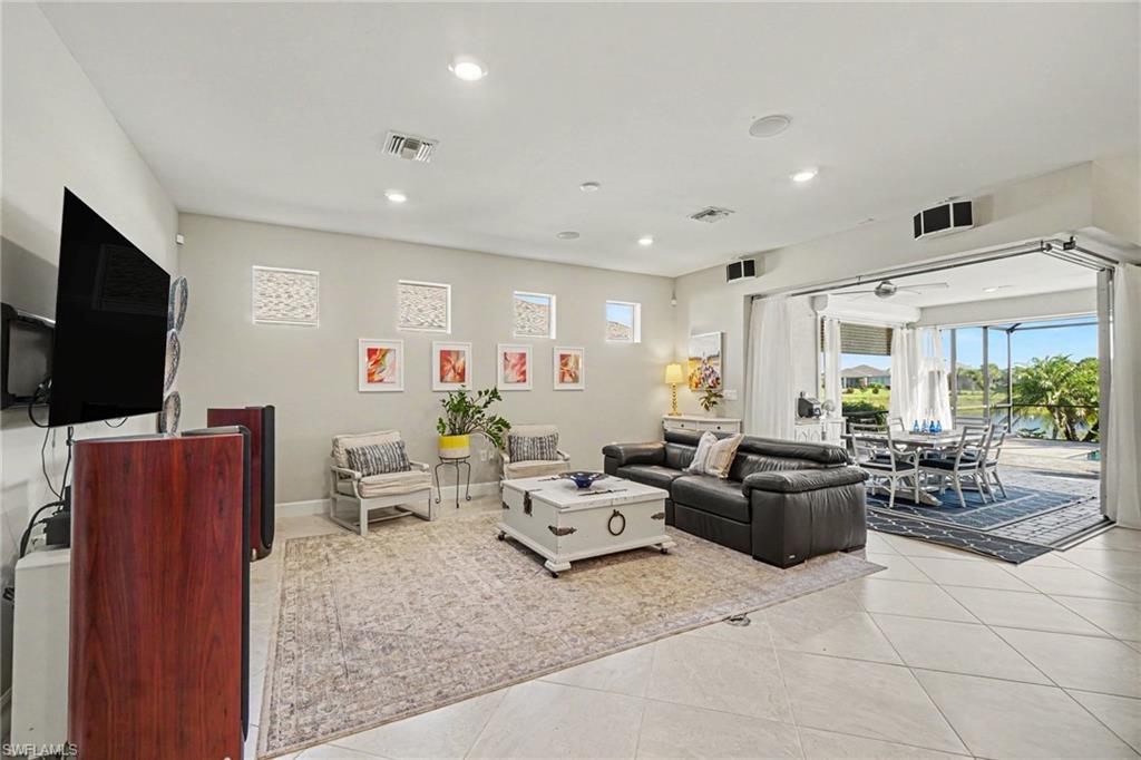 42999 Wiregrass Ln Property Photo 5