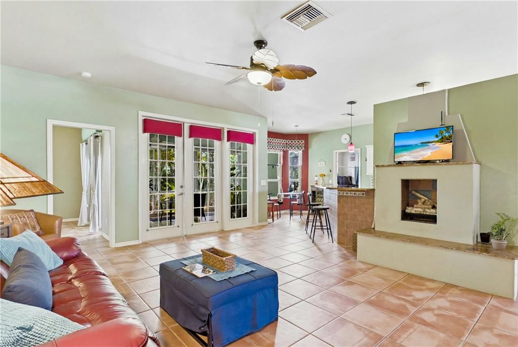 7980 Sandel Wood Cir W Property Photo 17