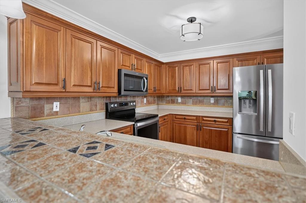 8371 Grand Palm Dr 1 Property Photo 11