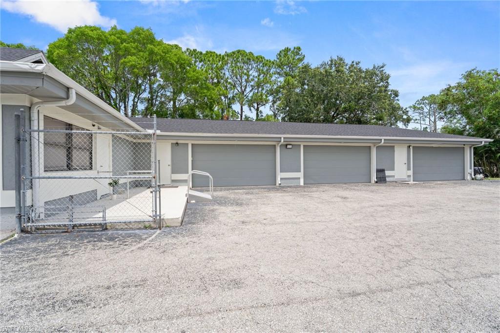6241 Arc Way Property Photo 5