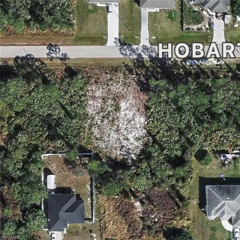1028 Hobart St Property Photo 4