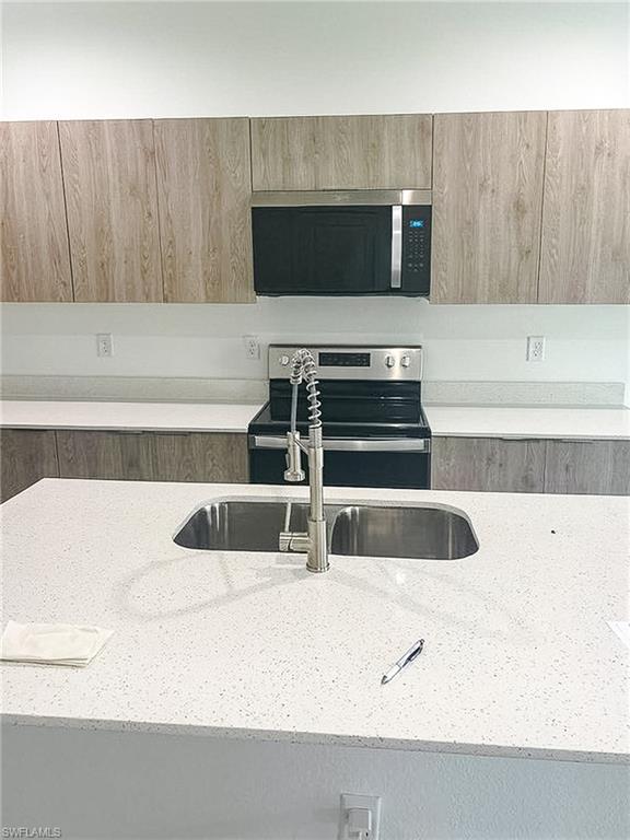 1266 Milwaukee Blvd Property Photo 5
