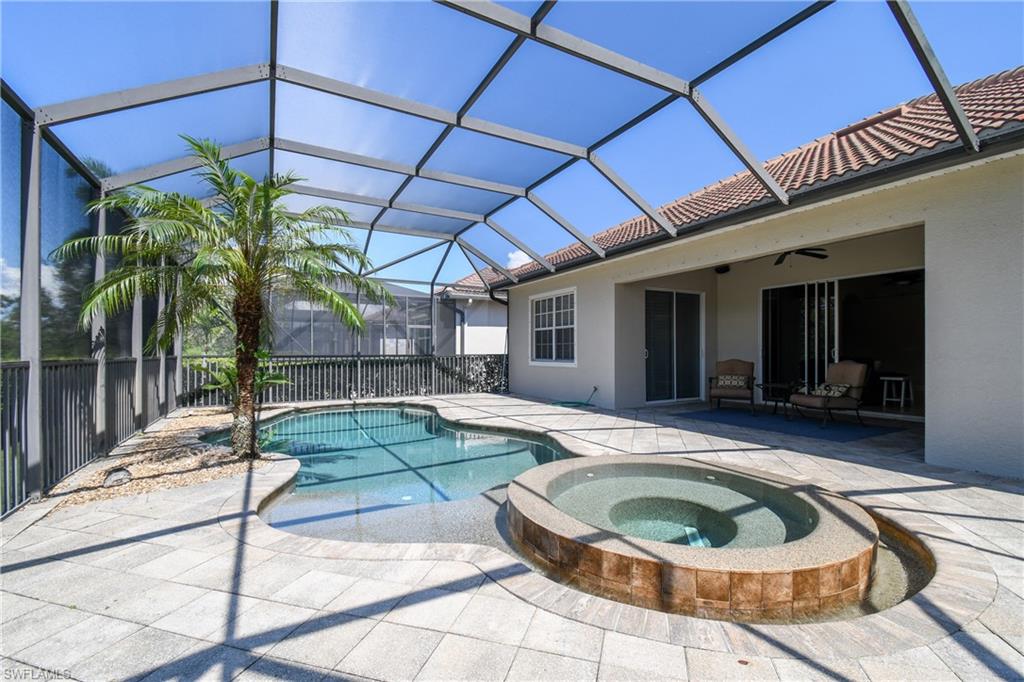 5742 Calmar Breeze Ln Property Photo 3