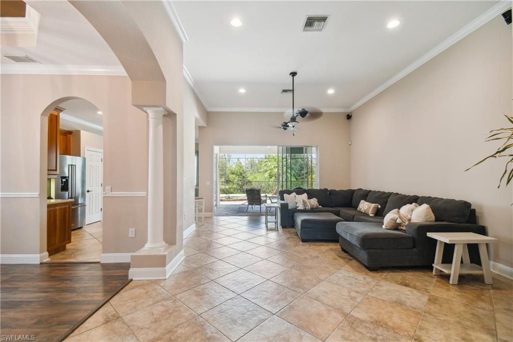 5742 Calmar Breeze Ln Property Photo 8