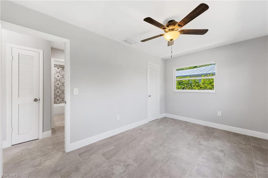 1003 April Ln Property Photo 15
