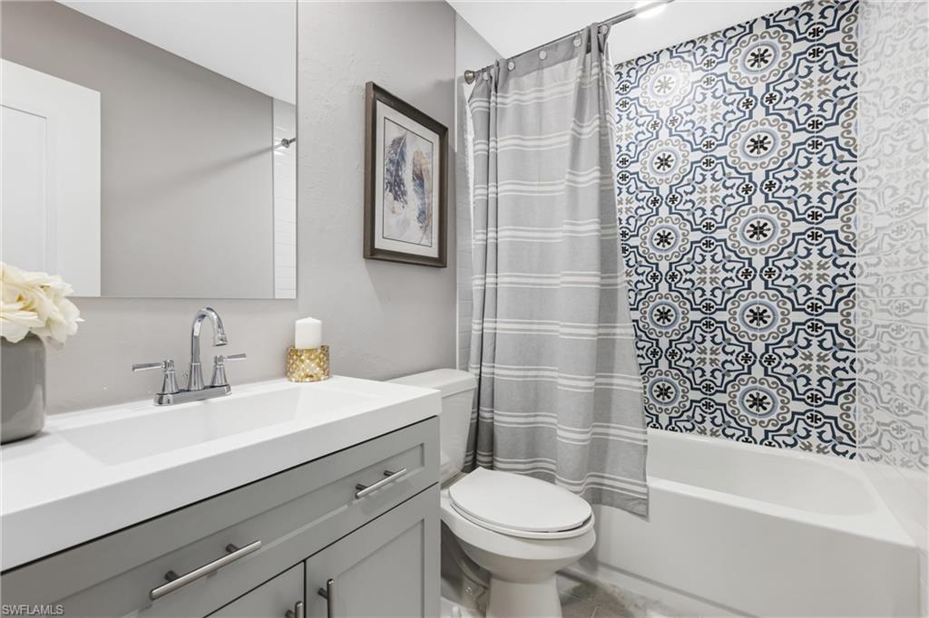 1003 April Ln Property Photo 18