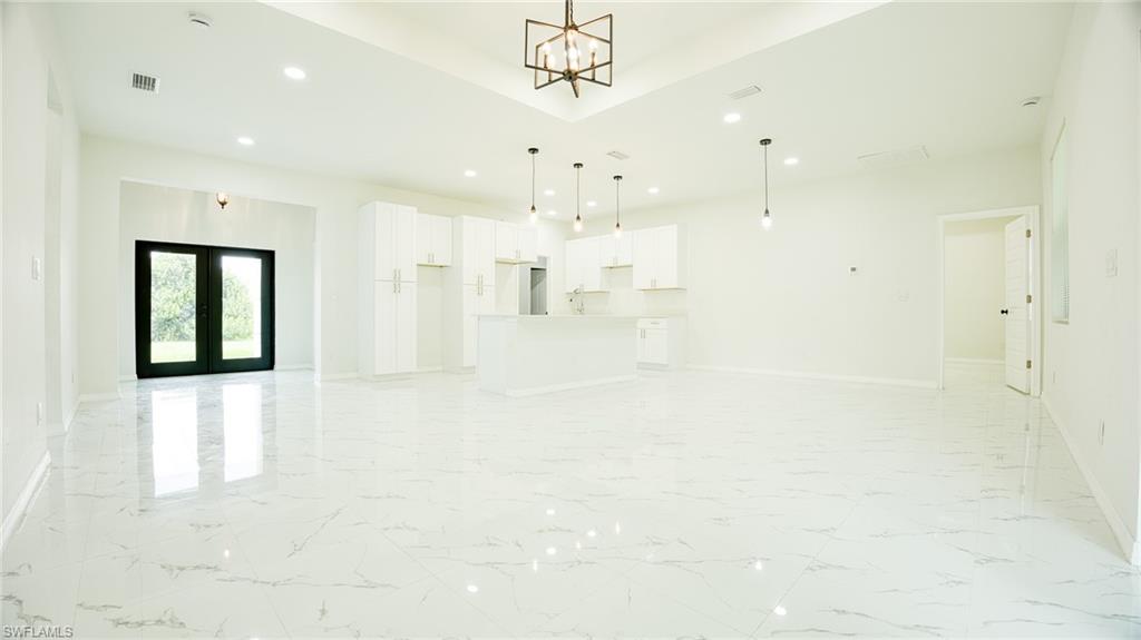 2524 Lakeview Dr Property Photo 4