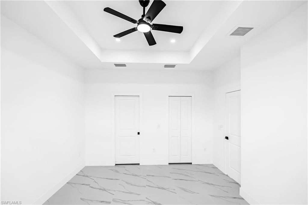433 Rayford St Property Photo 12