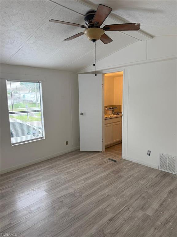 130 Lantern Pl Property Photo 4