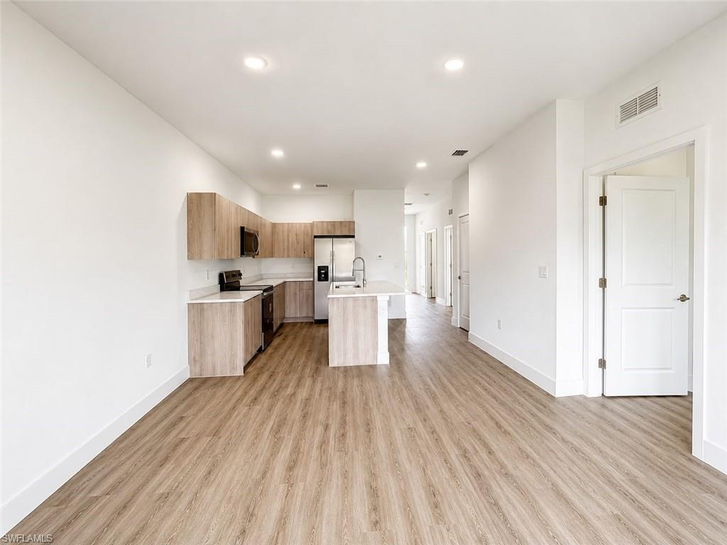 1258 Milwaukee Blvd Property Photo 3