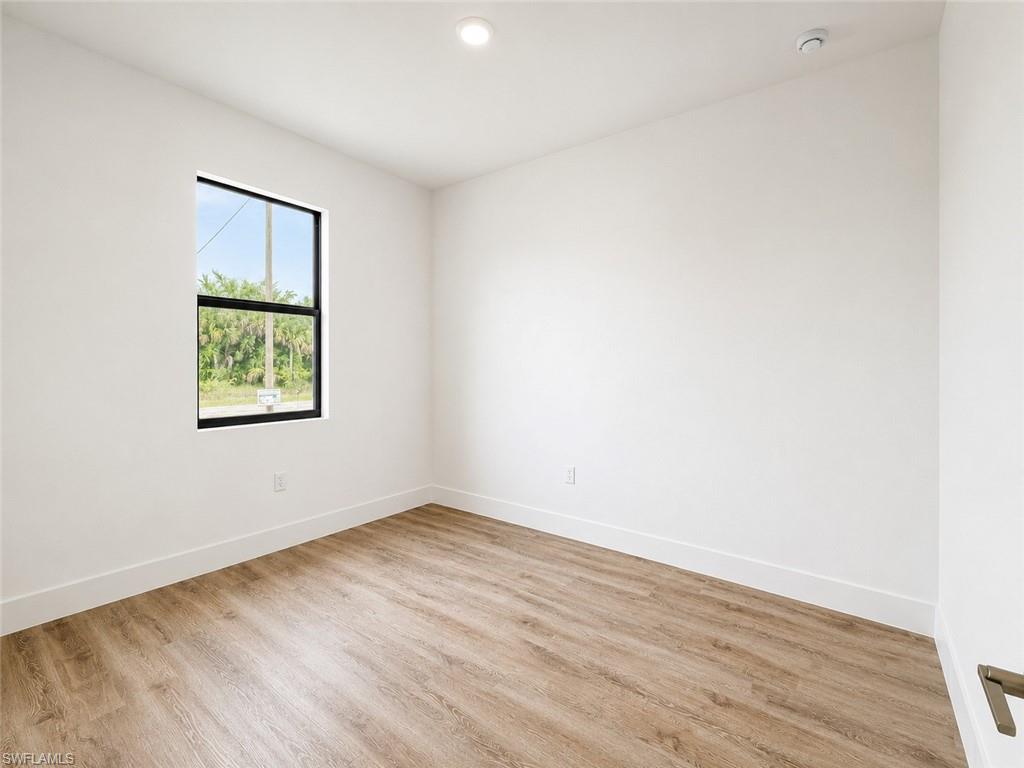 1258 Milwaukee Blvd Property Photo 9