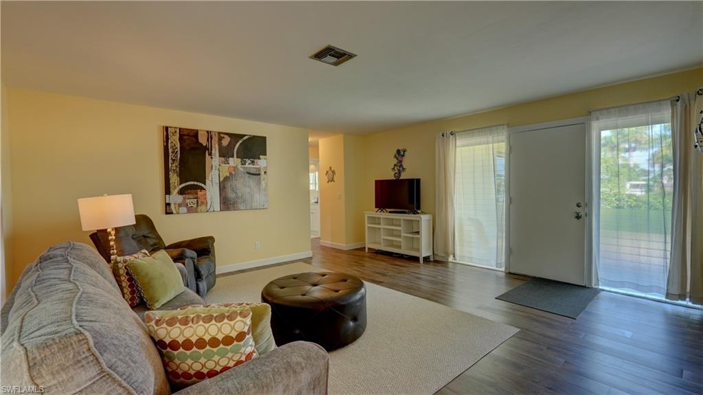 5249 Sunnybrook Ct Property Photo 9