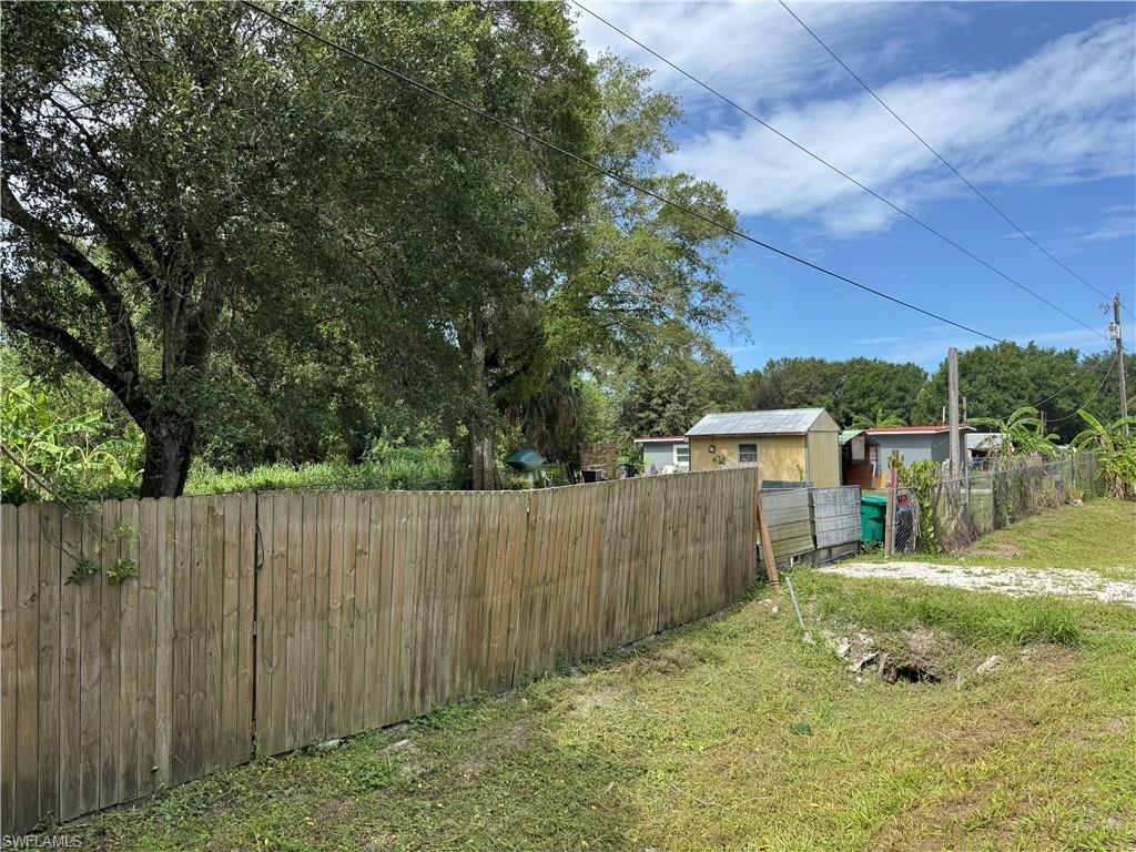 3502 Nw 7th St Property Photo 3