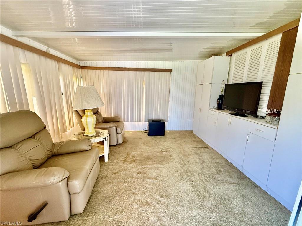 4 Desert Ash Ct Property Photo 5
