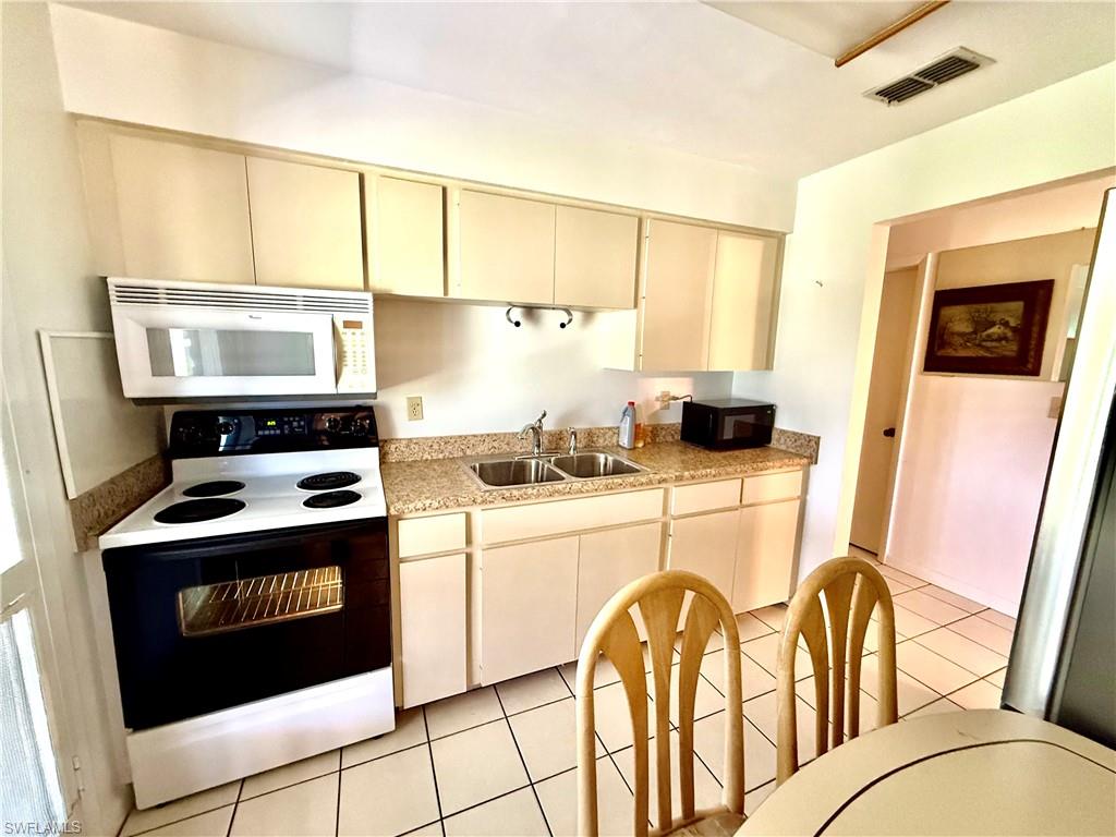 4 Desert Ash Ct Property Photo 12