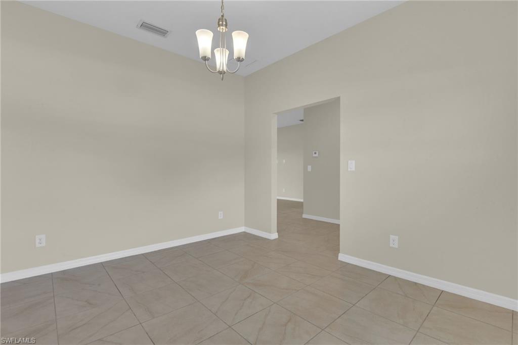 25599 Deep Creek Blvd Property Photo 12