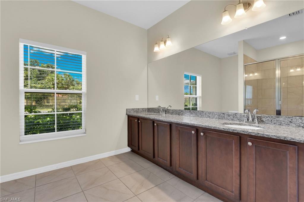 25599 Deep Creek Blvd Property Photo 16