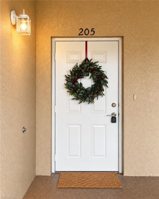 1137 Winding Pines Cir 205 Property Photo 4