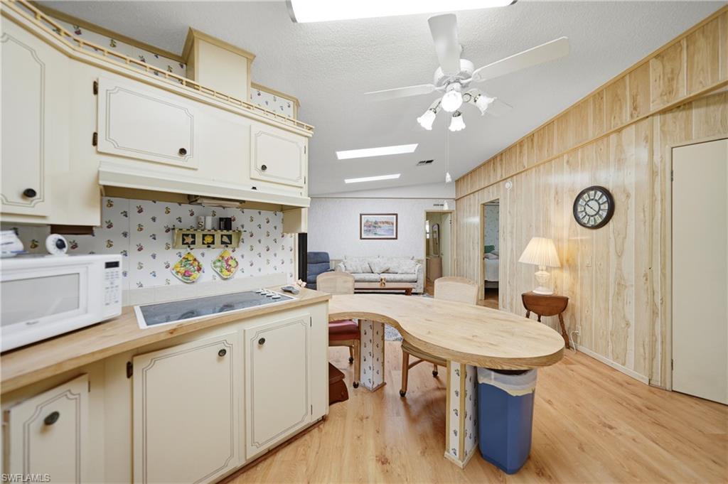 16209 Asheboro Ct Property Photo 17