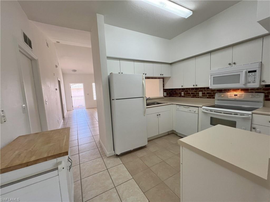 8407 Bernwood Cove Loop 508 Property Photo 14